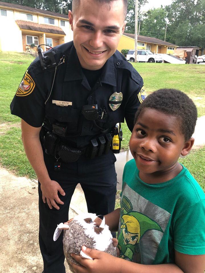 6 Year Old Lonely Boy Dials 911 Asking For A Friend, Cop Shows Up At His Door