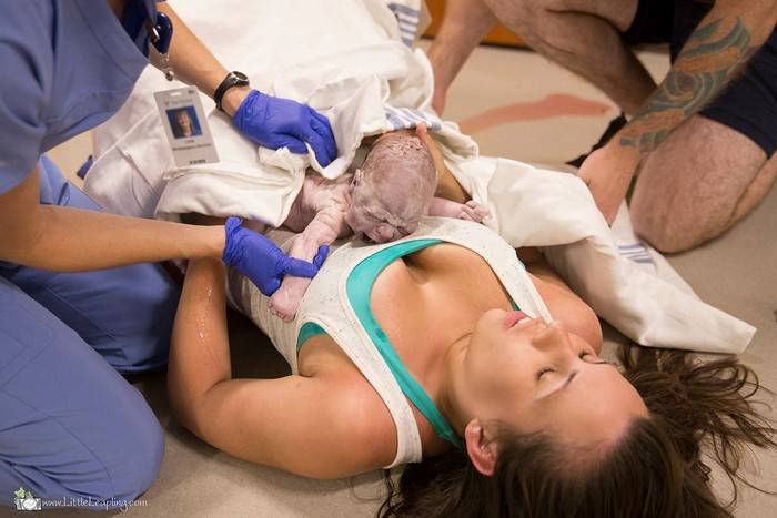 This Mom Gave Birth On The Hospital Floor As She Couldn't Make It To The Maternity Ward