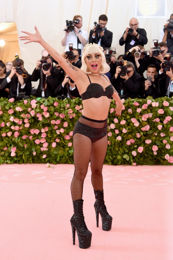 See Lady Gaga's Amazing Entrance To Met Gala 2019 In Four Statement Outfits