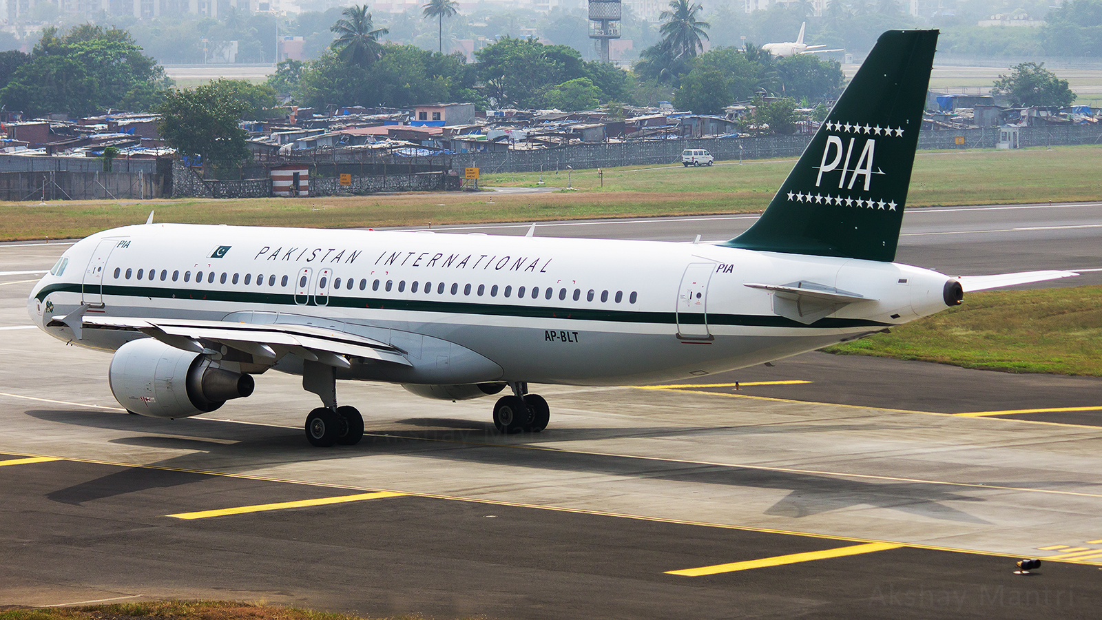 Pakistan International Airlines Flight Delayed For 7 Hours Because A Woman Opened The Emergency Exit Thinking It To Be The Toilet Door