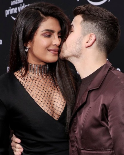 Priyanka Chopra Slayed In Black High Slit Gown At The Premiere Of Jonas Brothers' Documentary