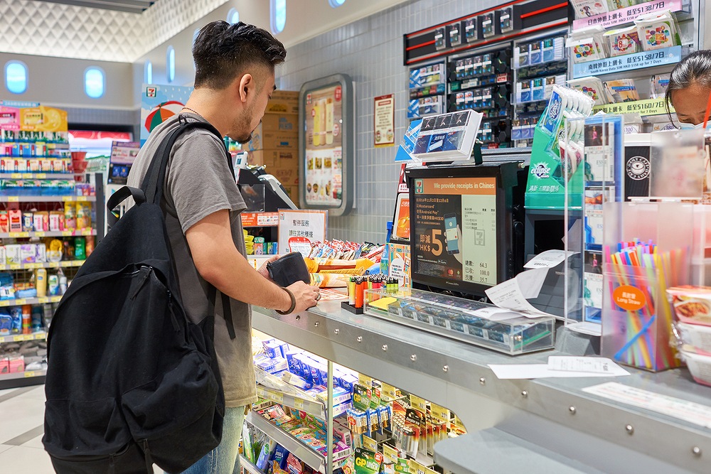 https://www.eater.com/2017/2/21/14668440/tokyo-convenience-store-conbini-snacks