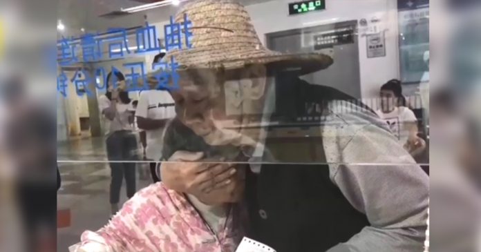 Cuteness Alert: Man Covered The Eyes Of His Wife Aged 70 To Comfort Her As She Gets Injection
