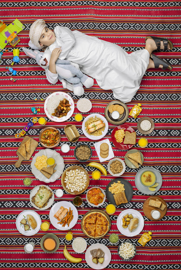 Photographer Clicks Pictures Of Food Eaten By Kids In One Week Around The World