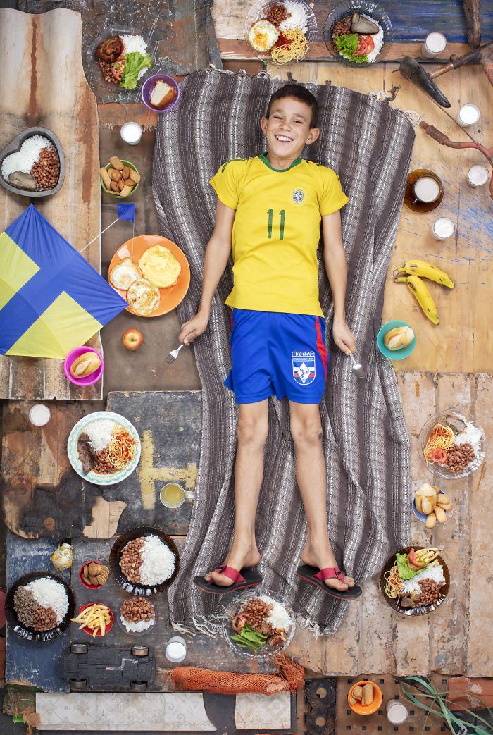 Photographer Clicks Pictures Of Food Eaten By Kids In One Week Around The World