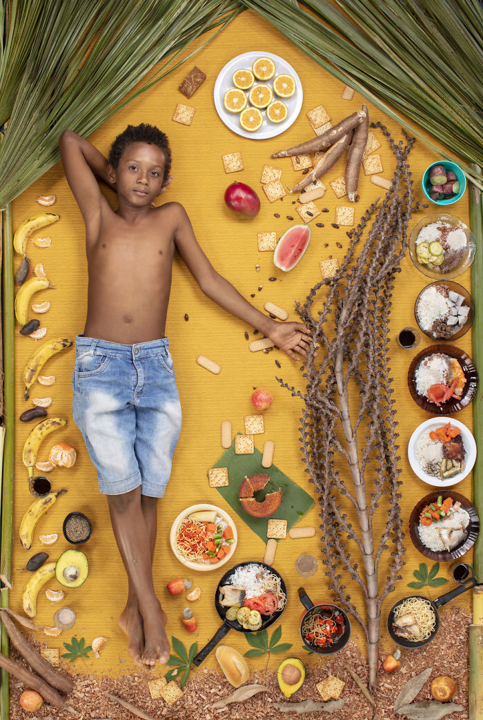 Photographer Clicks Pictures Of Food Eaten By Kids Around The World In One Week