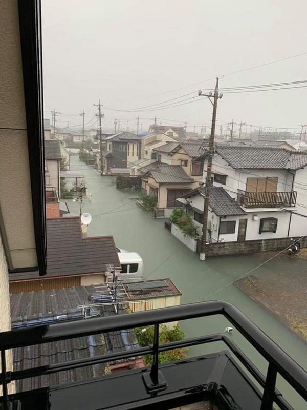 Streets In Japan Are So Clean, Even Floodwater Is Clear